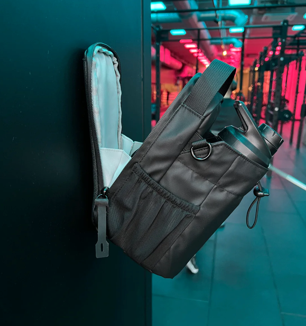Magnetic Gym Bottle Bag